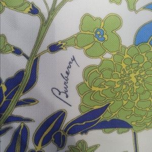 Burberry skirt. Burberry floral skirt